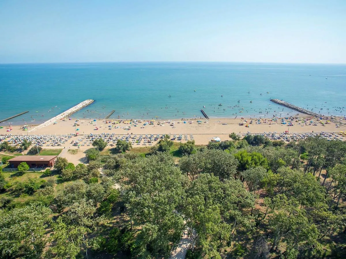 Apartment Robinia-Pinetine-3 By Interhome Duna Verde