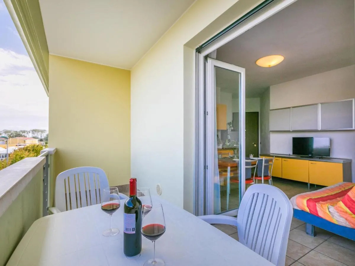 Apartment Robinia-Pinetine-3 By Interhome Duna Verde 0*,