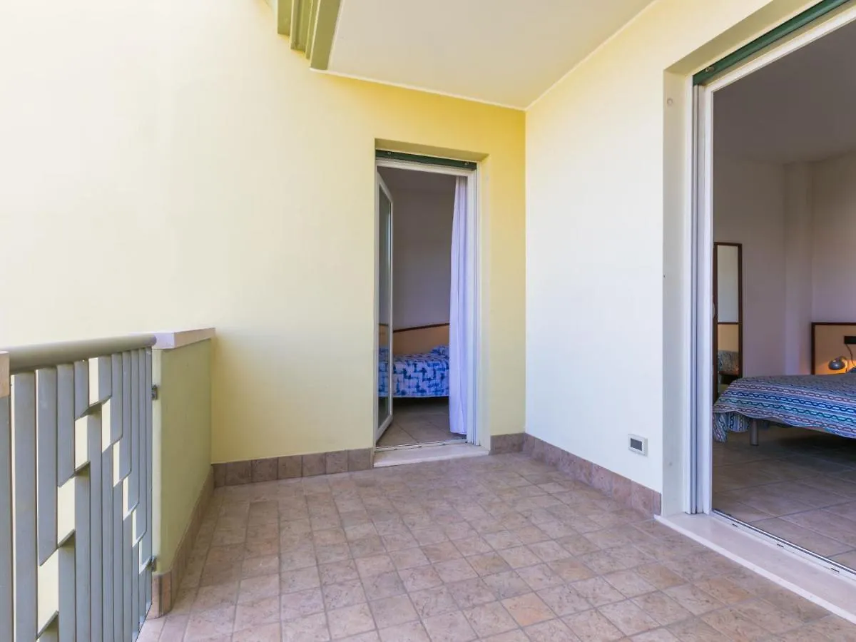 Apartment Robinia-Pinetine-3 By Interhome Duna Verde