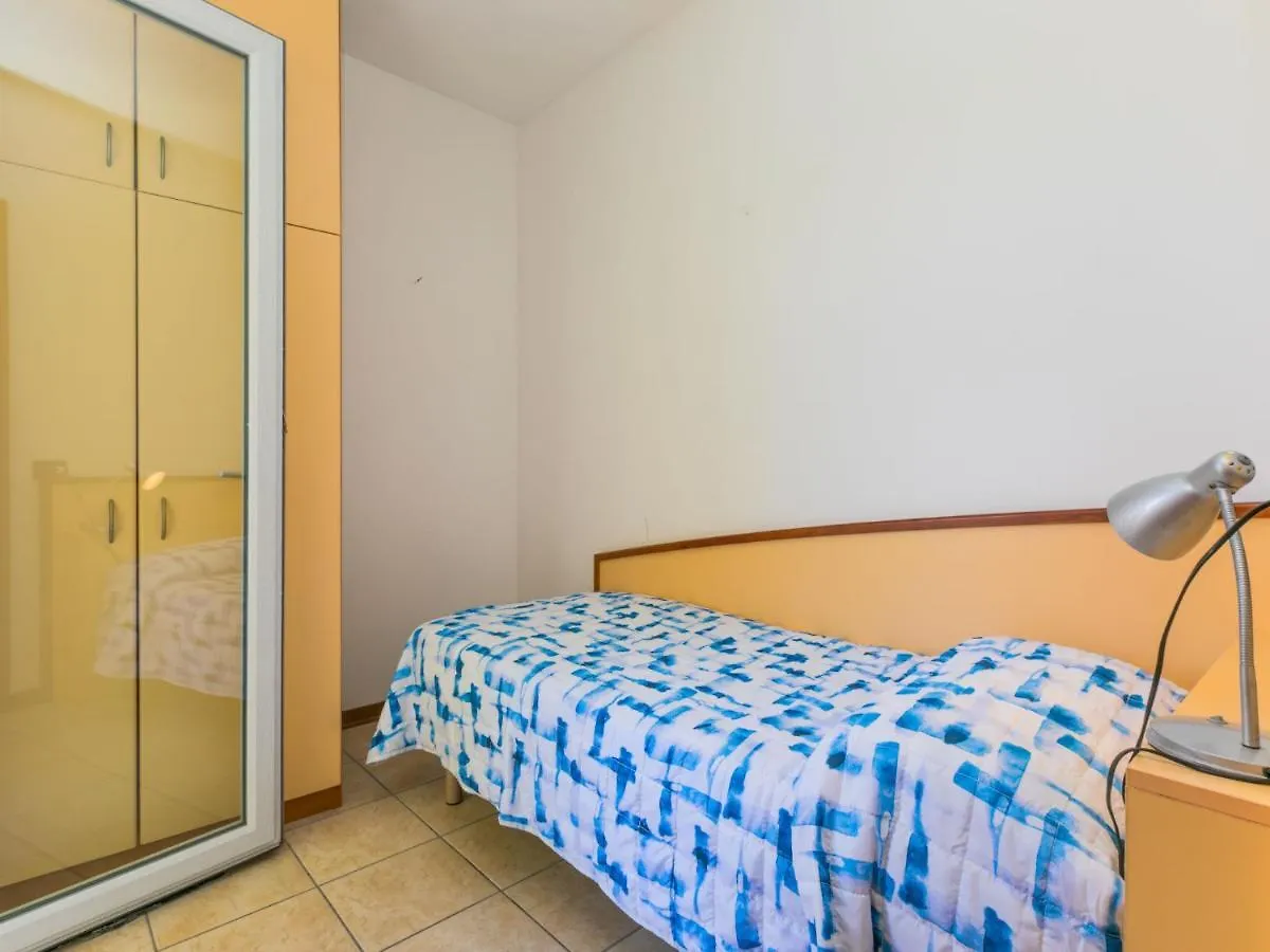 Apartment Robinia-Pinetine-3 By Interhome Duna Verde Italy